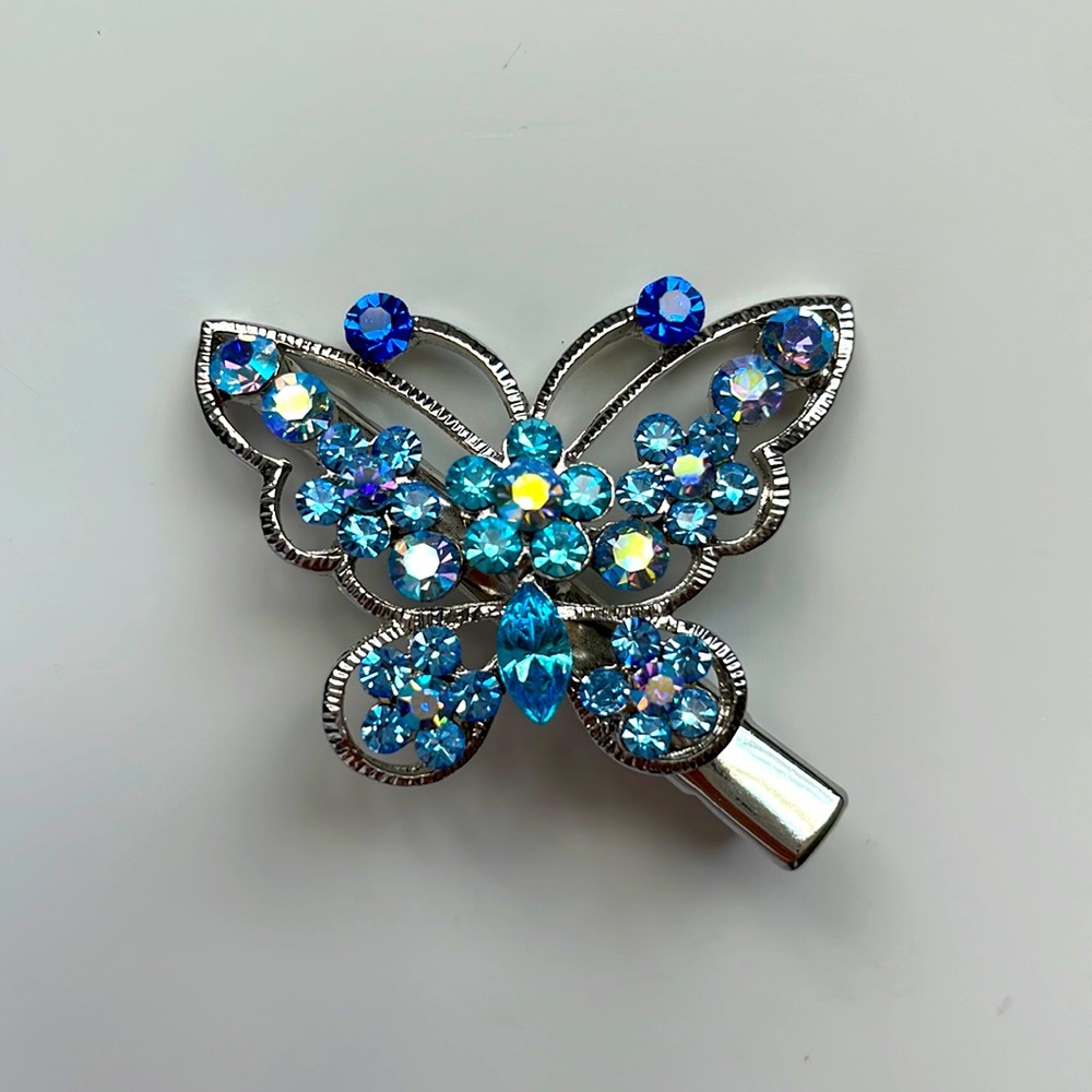 Gorgeous butterfly clip